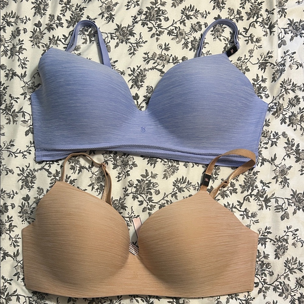 Victoria's Secret Blue and Tan Bras